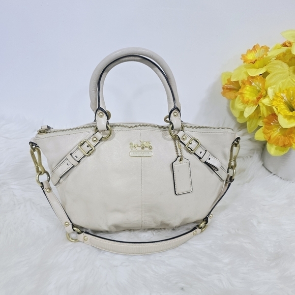 Coach Maddison Cream Leather used - Picture 8 of 16